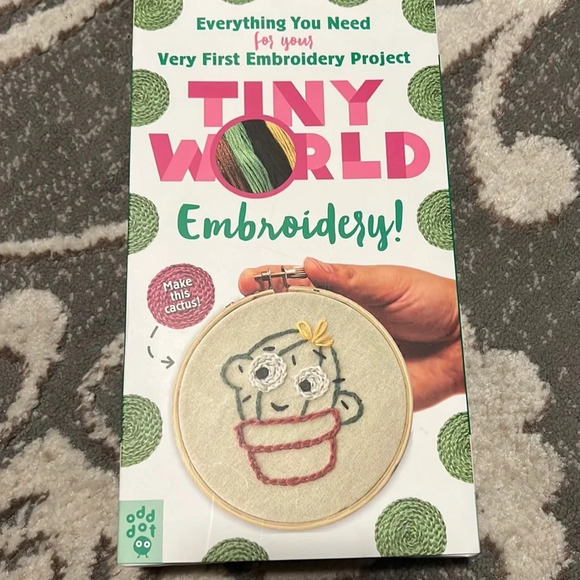Embroidery kit for beginners.  New. - Picture 1 of 2